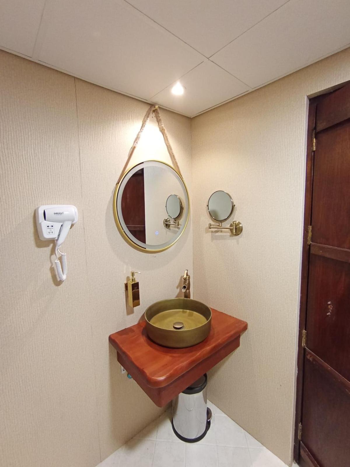 Hyba Heritage Hotel Дубай Экстерьер фото