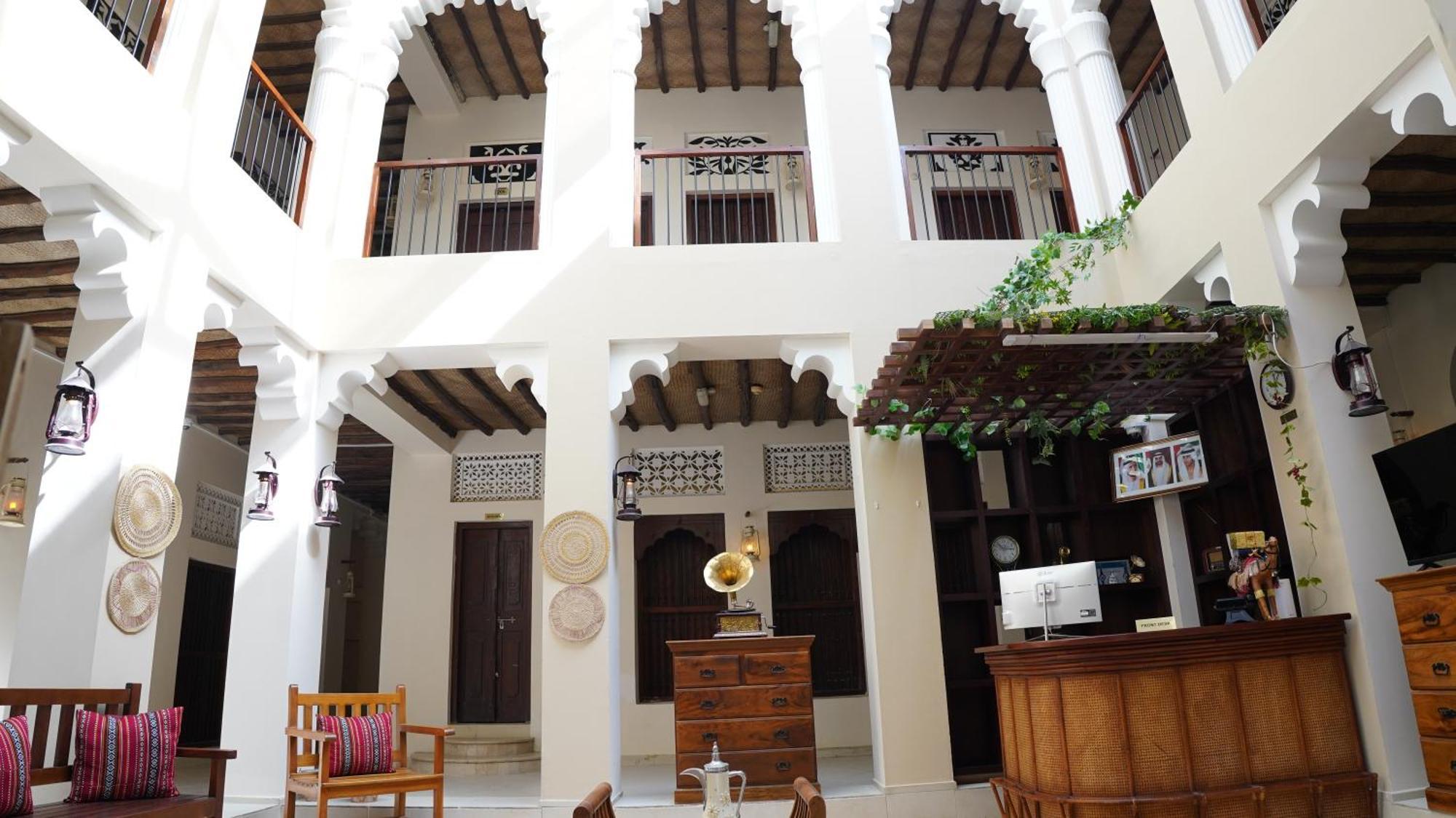 Hyba Heritage Hotel Дубай Экстерьер фото
